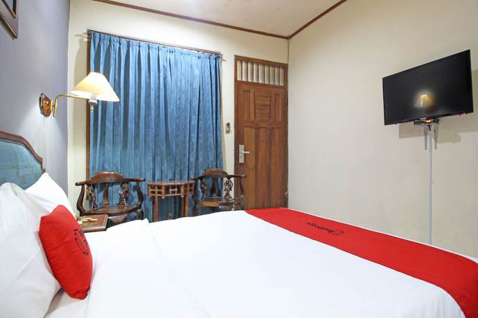 Imagen de la habitación del Hotel RedDoorz near Malioboro Tugu Station Jogja. Foto 9
