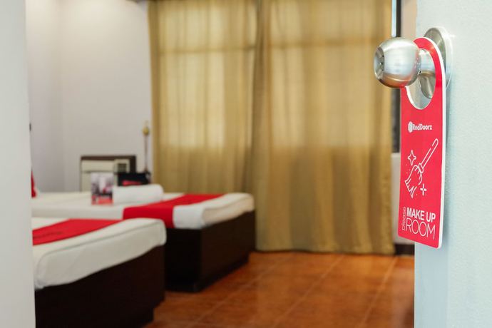 Imagen de la habitación del Hotel RedDoorz near Maribago Barangay Hall. Foto 1