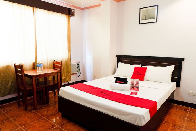 Imagen de la habitación del Hotel RedDoorz near Maribago Barangay Hall. Foto 8