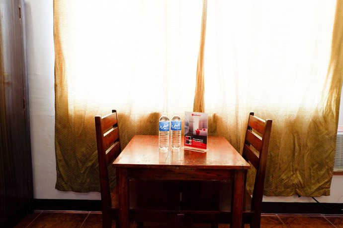 Imagen de la habitación del Hotel RedDoorz near Maribago Barangay Hall. Foto 13