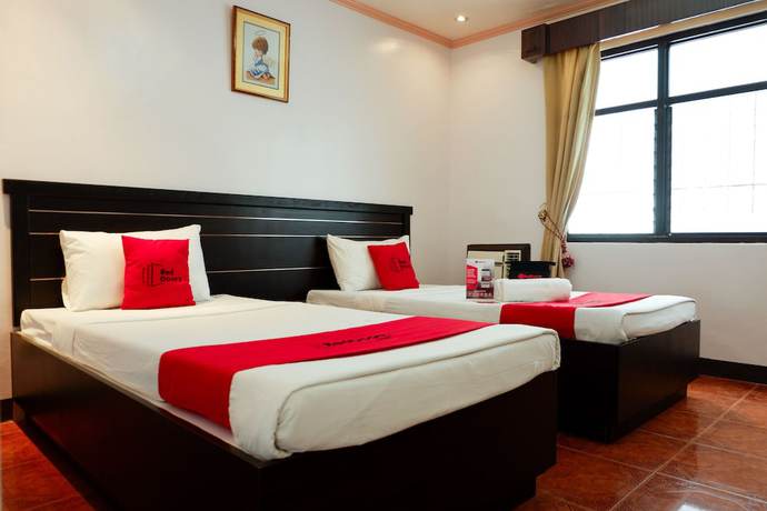 Imagen de la habitación del Hotel RedDoorz near Maribago Barangay Hall. Foto 14