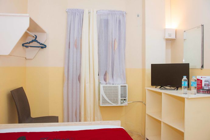 Imagen de la habitación del Hotel RedDoorz near Oslob Whale Shark Watching Area. Foto 6