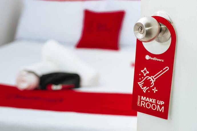 Imagen de la habitación del Hotel RedDoorz near Oslob Whale Shark Watching Area. Foto 7