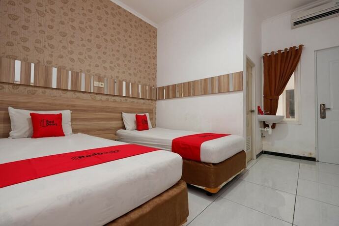 Imagen general del Hotel RedDoorz near Plaza Simpang Lima. Foto 6