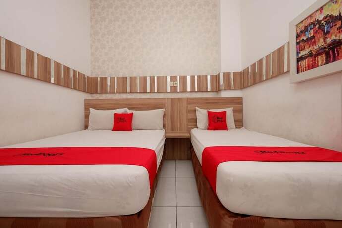 Imagen de la habitación del Hotel RedDoorz near Plaza Simpang Lima. Foto 18