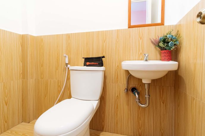 Imagen de la habitación del Hotel RedDoorz near Puerto Prinsesa Capitol. Foto 17