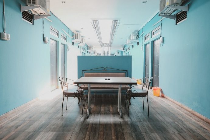 Imagen de los interiores del Hotel RedDoorz near RSUD Koja. Foto 11