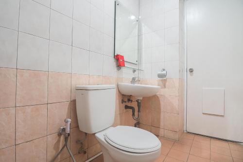 Imagen de la habitación del Hotel RedDoorz near Setrasari Mall 2. Foto 9