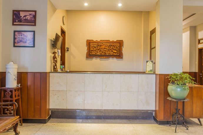 Imagen de los interiores del Hotel RedDoorz near Simpang Dago 2. Foto 20