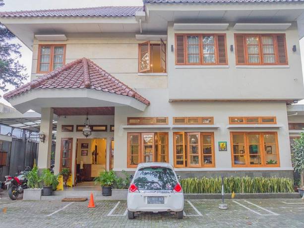 Imagen general del Hotel RedDoorz near Simpang Dago 2. Foto 1