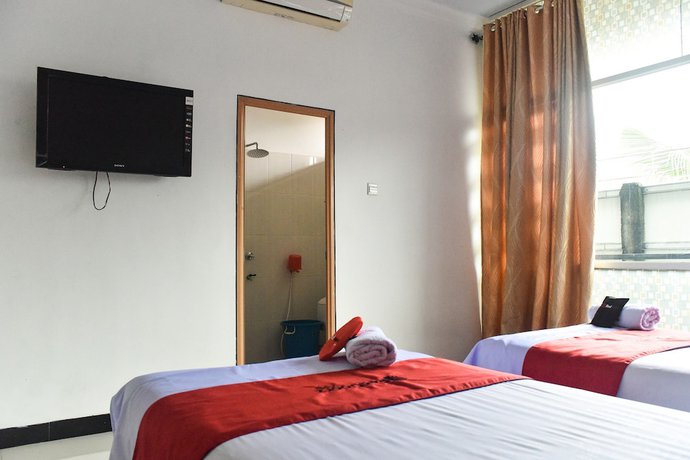 Imagen de la habitación del Hotel RedDoorz near Sultan Hasanuddin Airport 2. Foto 7