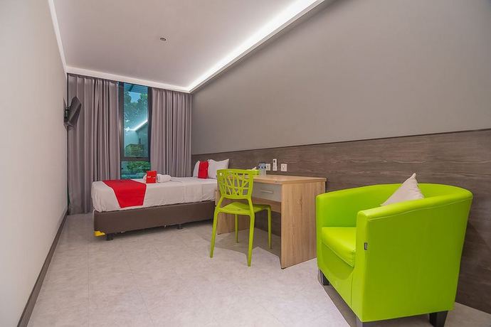 Imagen de la habitación del Hotel RedDoorz near Taman Rejomulyo. Foto 8