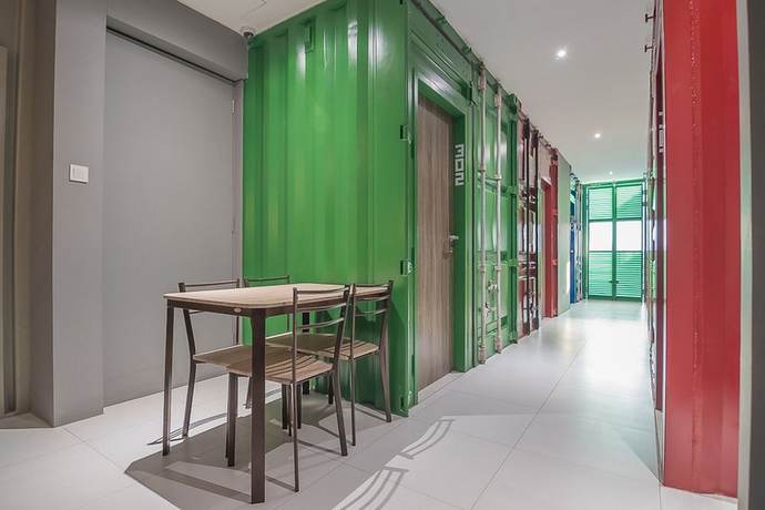 Imagen de los interiores del Hotel RedDoorz near Taman Rejomulyo. Foto 13