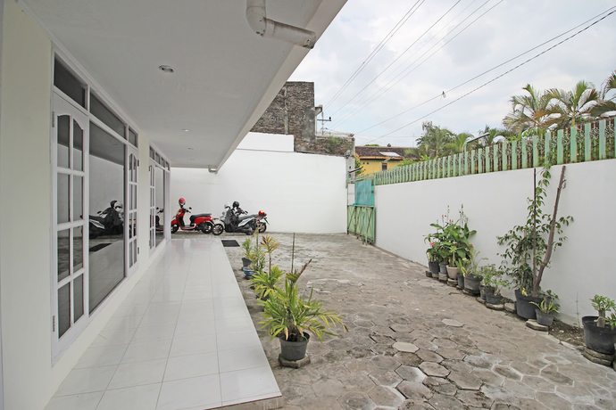 Imagen general del Hotel RedDoorz near Terminal Tirtonadi. Foto 3