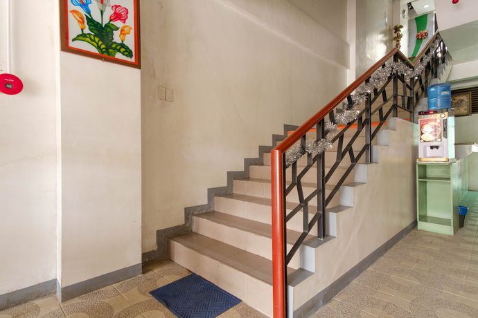 Imagen de los interiores del Hotel RedDoorz near Waltermart Subic. Foto 15
