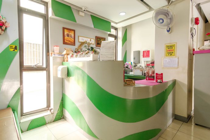 Imagen de los interiores del Hotel RedDoorz near Waltermart Subic. Foto 17
