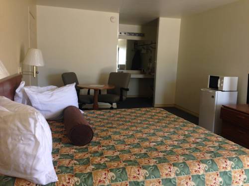 Imagen de la habitación del Hotel Redbud Inn. Foto 9