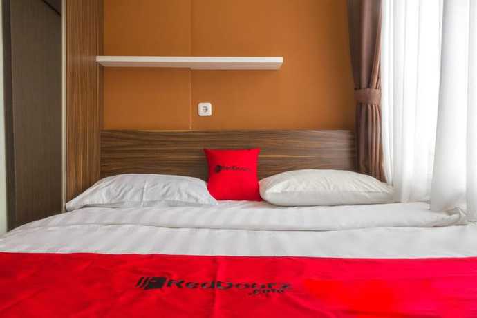 Imagen de la habitación del Hotel Reddoorz Apartment @ Jarrdin Cihampelas. Foto 5
