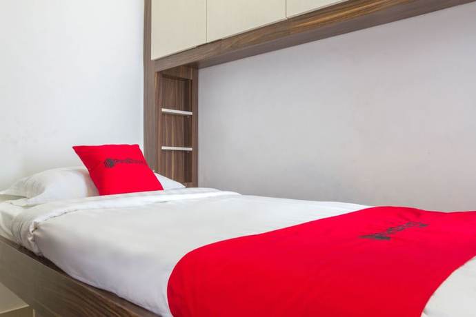 Imagen de la habitación del Hotel Reddoorz Apartment @ Jarrdin Cihampelas. Foto 9