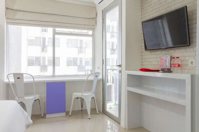 Imagen de la habitación del Hotel Reddoorz Apartment @ Jarrdin Cihampelas. Foto 12