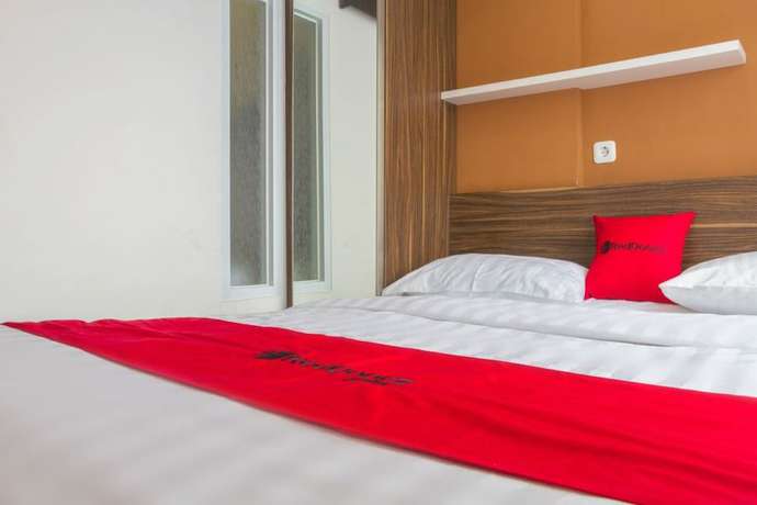 Imagen de la habitación del Hotel Reddoorz Apartment @ Jarrdin Cihampelas. Foto 14