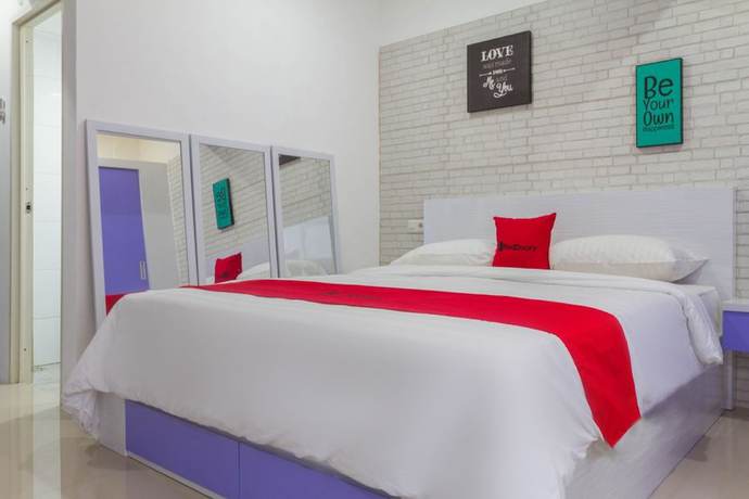 Imagen de la habitación del Hotel Reddoorz Apartment @ Jarrdin Cihampelas. Foto 16