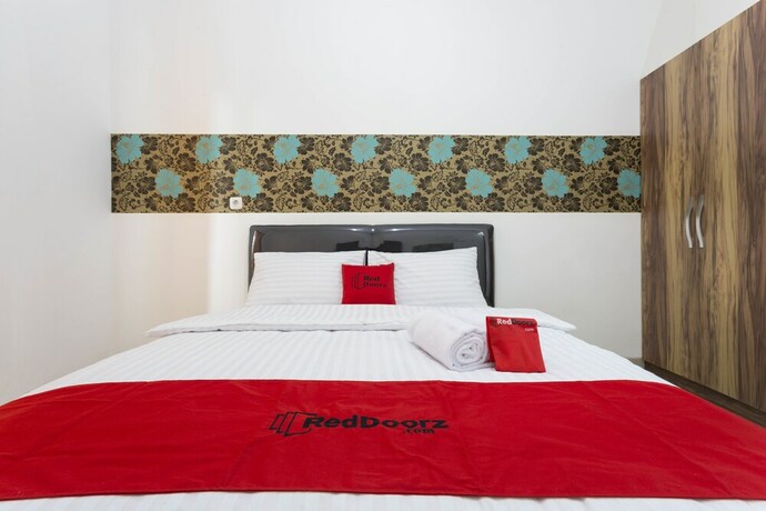 Imagen de la habitación del Hotel Reddoorz @ Boulevard Residence Bsd. Foto 24
