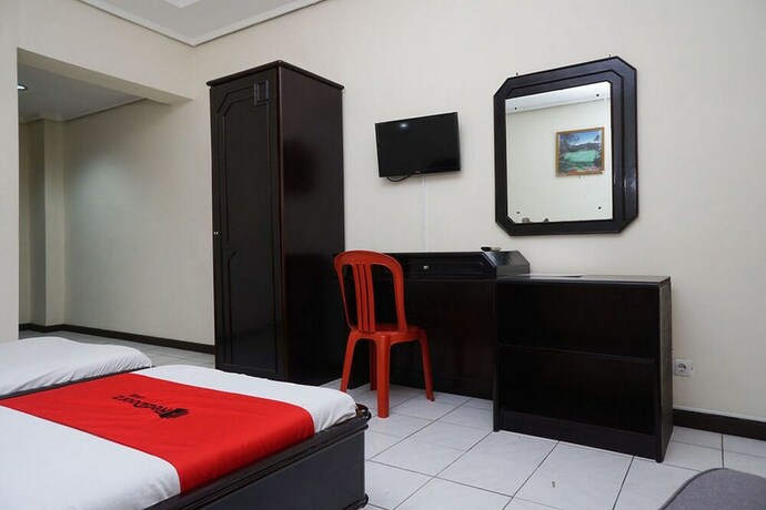 Imagen de la habitación del Hotel Reddoorz @ Cipaku. Foto 7