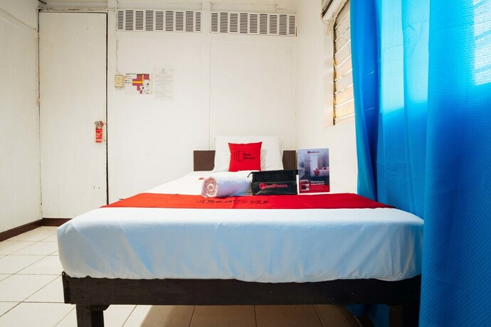 Imagen de la habitación del Hotel Reddoorz Downtown Bacolod. Foto 14