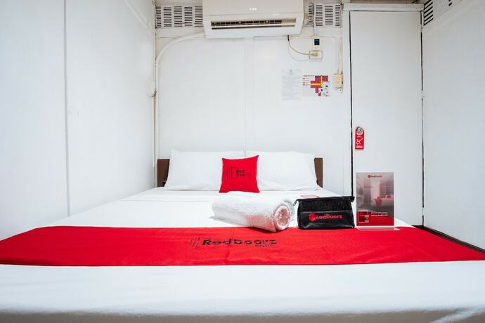 Imagen de la habitación del Hotel Reddoorz Downtown Bacolod. Foto 20