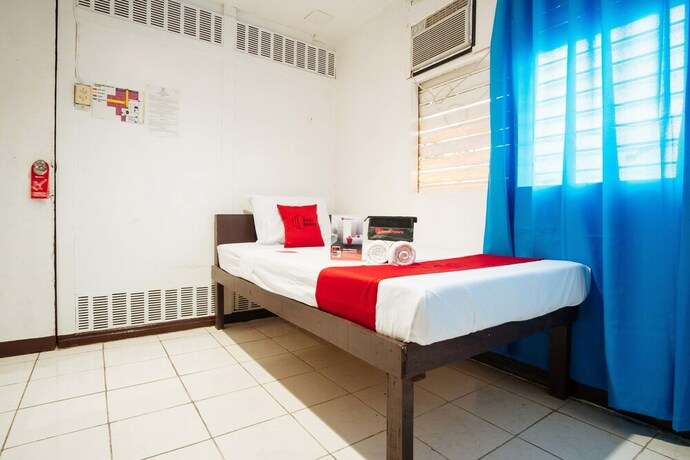 Imagen de la habitación del Hotel Reddoorz Downtown Bacolod. Foto 23