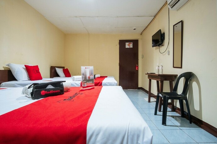 Imagen de la habitación del Hotel Reddoorz Downtown Bacolod. Foto 34