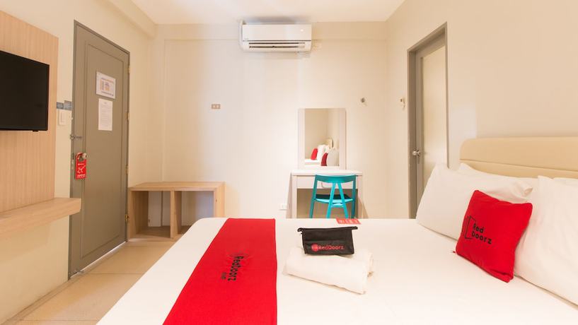 Imagen de la habitación del Hotel Reddoorz @ General Segundo Avenue Laoag. Foto 14