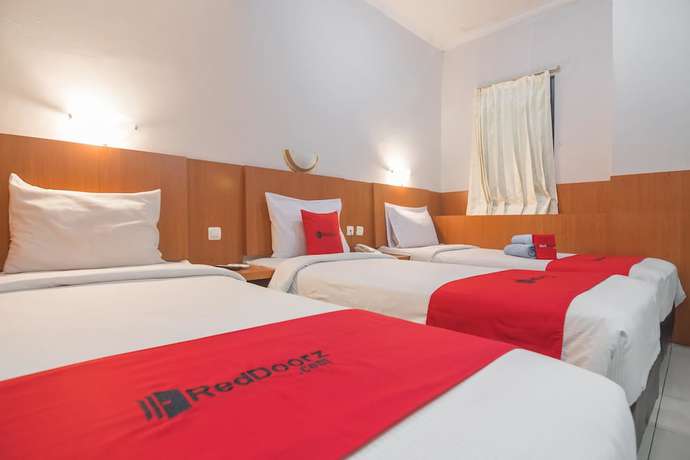 Imagen general del Hotel Reddoorz Near Cihampelas Walk. Foto 1