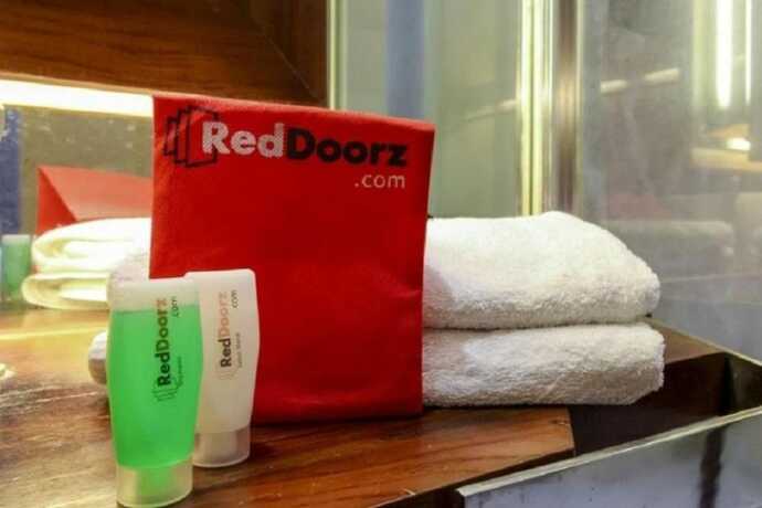 Imagen general del Hotel Reddoorz Near Cilandak Town Square. Foto 9