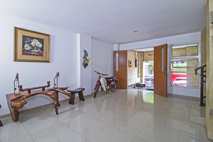 Imagen general del Hotel Reddoorz Near Cilandak Town Square. Foto 10