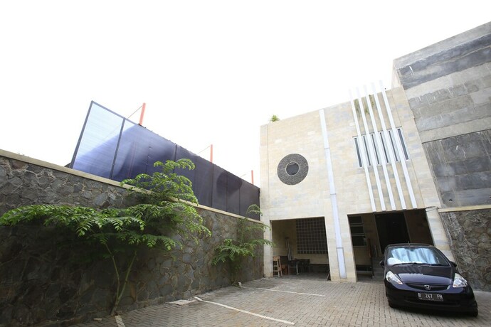 Imagen general del Hotel Reddoorz Near Cilandak Town Square. Foto 1