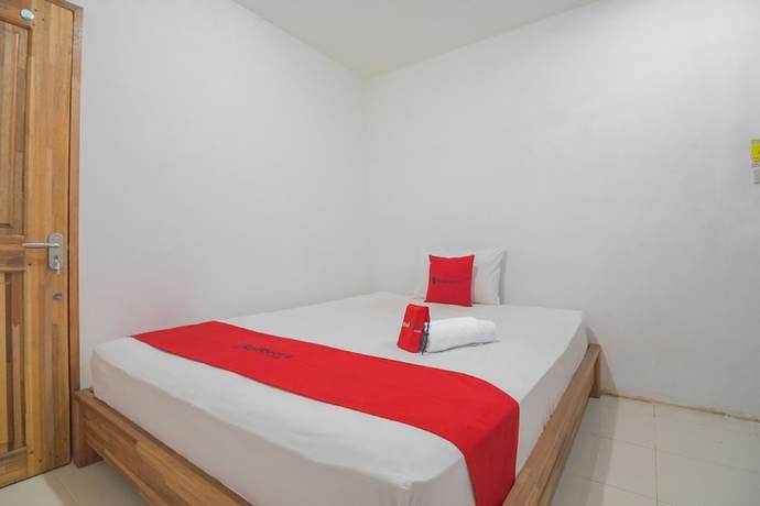 Imagen de la habitación del Hotel Reddoorz Near Gajah Mada Pontianak. Foto 8