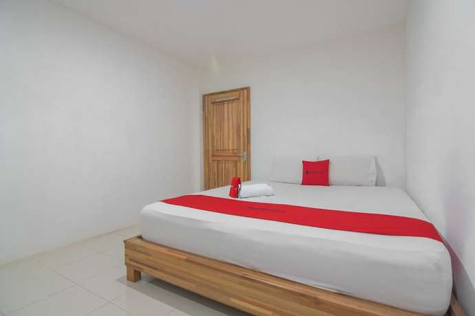 Imagen de la habitación del Hotel Reddoorz Near Gajah Mada Pontianak. Foto 9