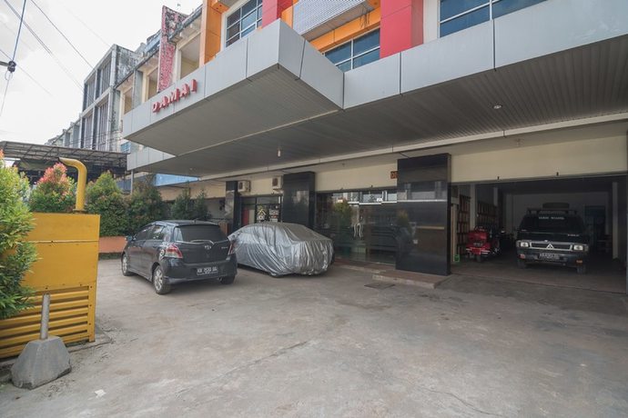 Imagen general del Hotel Reddoorz Near Gajah Mada Pontianak. Foto 2