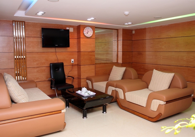 Imagen de los interiores del Hotel Reddoorz Near Gia Dinh Park. Foto 14