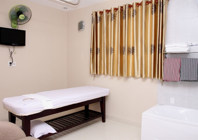 Imagen de los interiores del Hotel Reddoorz Near Gia Dinh Park. Foto 15