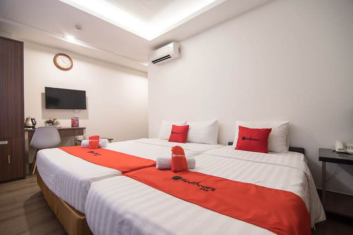 Imagen de la habitación del Hotel Reddoorz Near Giap Bat. Foto 18