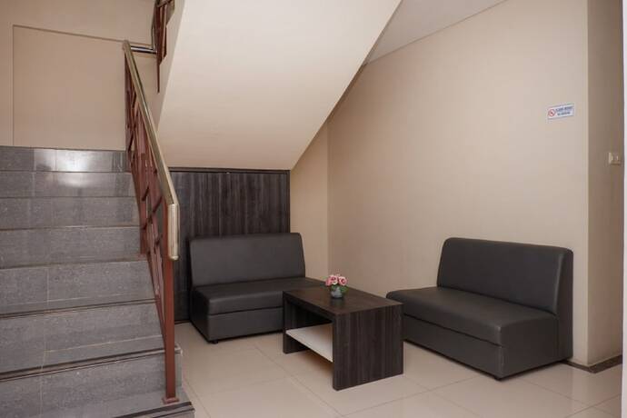 Imagen general del Hotel Reddoorz Near Java Supermall Semarang. Foto 3