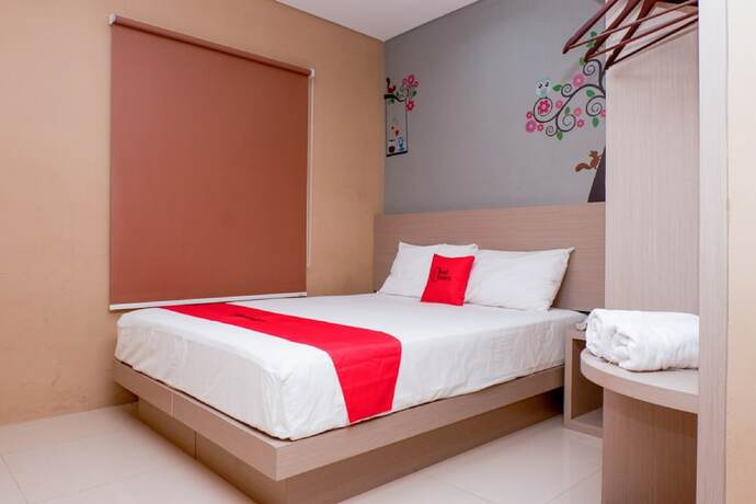 Imagen general del Hotel Reddoorz Near Java Supermall Semarang. Foto 1