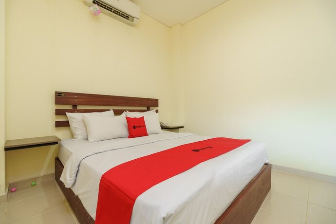 Imagen de la habitación del Hotel Reddoorz Near Jembatan Siti Nurbaya Padang. Foto 24