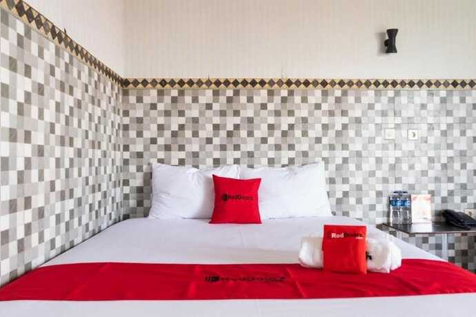 Imagen general del Hotel Reddoorz Near Jimbaran Market Bandungan. Foto 13