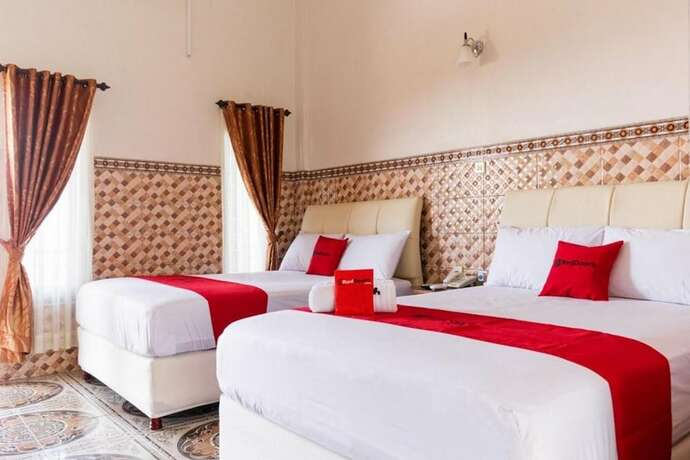 Imagen general del Hotel Reddoorz Near Jimbaran Market Bandungan. Foto 14