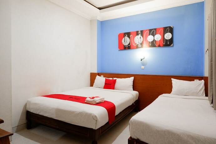 Imagen de la habitación del Hotel Reddoorz Near Lempuyangan Train Station. Foto 12