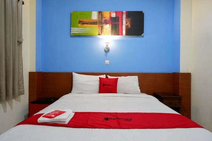 Imagen de la habitación del Hotel Reddoorz Near Lempuyangan Train Station. Foto 14